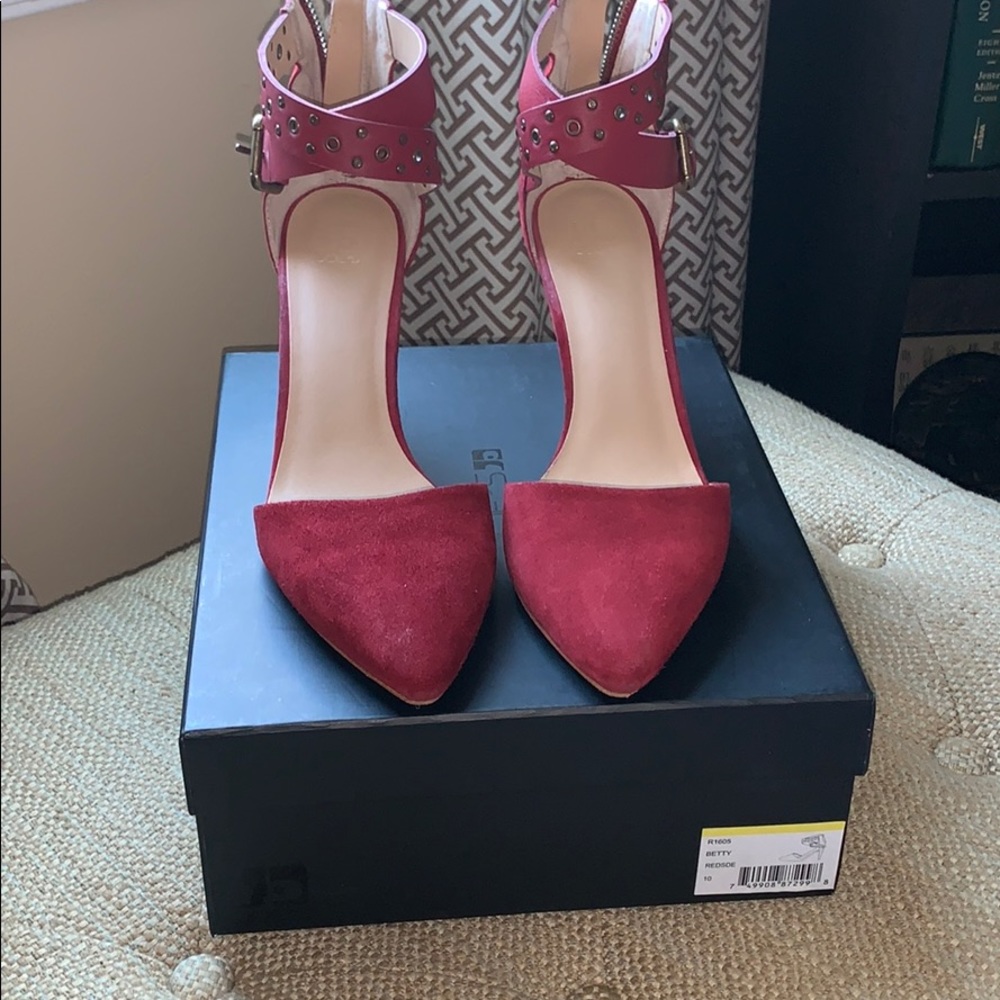 Joes Red suede pump, back zipper ankle strap